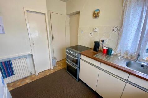 kitchen 1.jpg