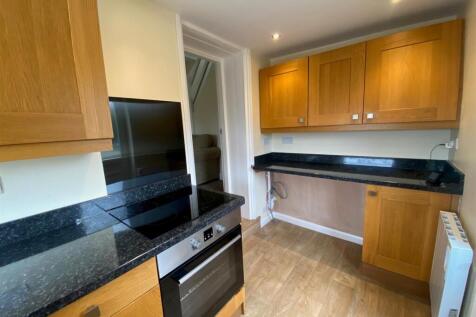 KITCHEN 1.jpg