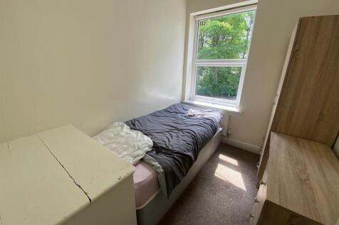 bed 3.jpg