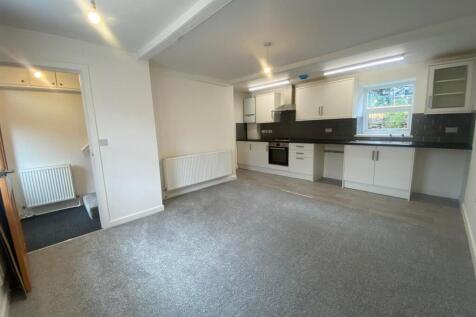 KITCHEN 1.jpg