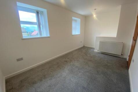 BEDROOM 1.jpg