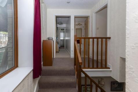 Bramleys Estate Agents - Flush House Lane - Holmfi