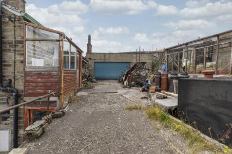 Bramleys Estate Agents - Flush House Lane - Holmfi