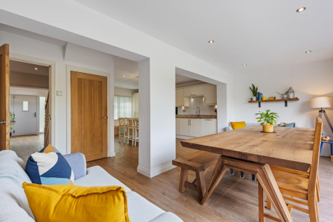 78 Fenay Lane, Almondbury 14_297.png