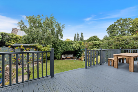78 Fenay Lane, Almondbury 41_297.png
