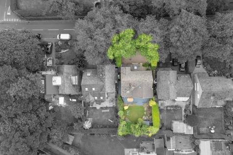 78 Fenay Lane, Almondbury 52_297.png