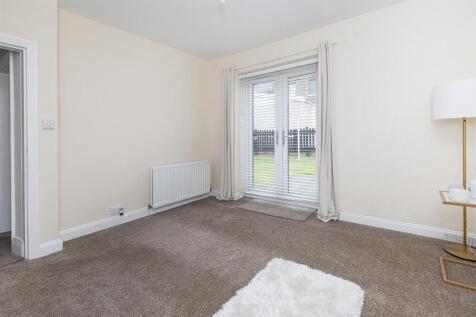 Bramleys Estate Agents - Dalmeny Avenue - Crosland