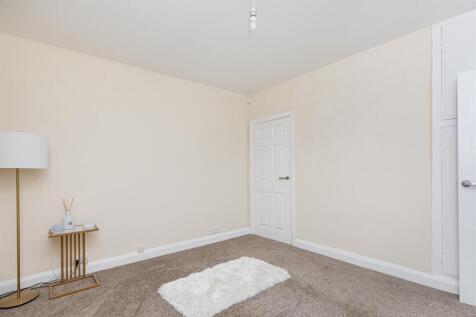 Bramleys Estate Agents - Dalmeny Avenue - Crosland