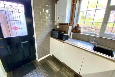 kitchen 1.jpg