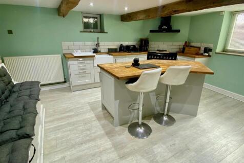 kitchen 1.jpg