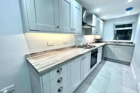 KITCHEN .jpg