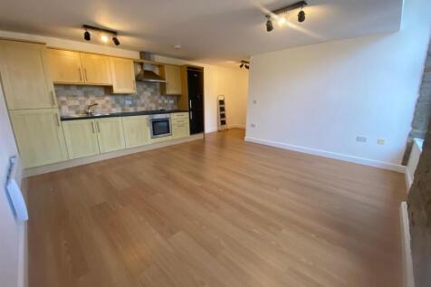 LIVING KITCHEN 1.jpg