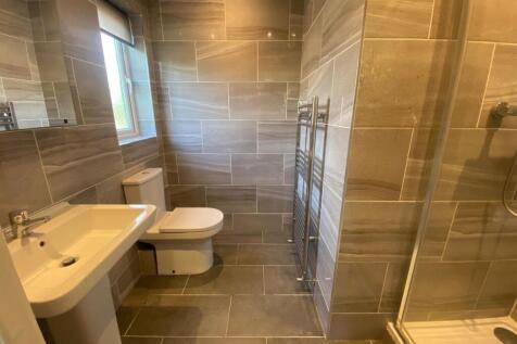 EN SUITE.jpg