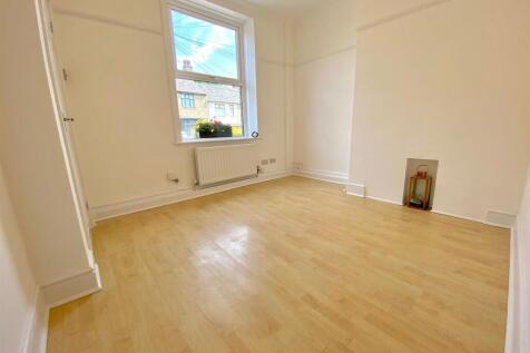 Bramleys Estate Agents - Cowcliffe Hill Road - Hud