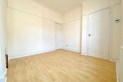 Bramleys Estate Agents - Cowcliffe Hill Road - Hud