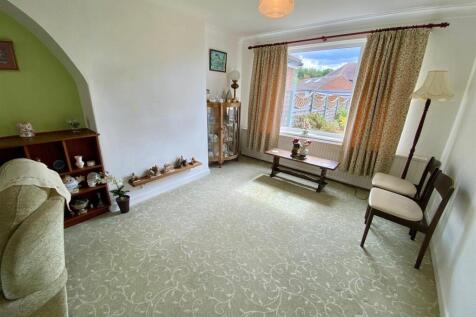 dining area within through lounge..jpg