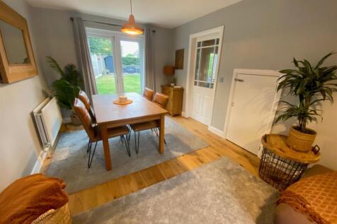 dining room new 1.jpg