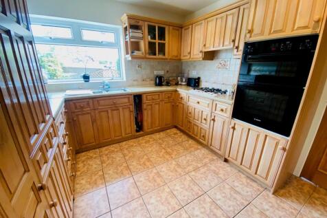 kitchen 1.jpg
