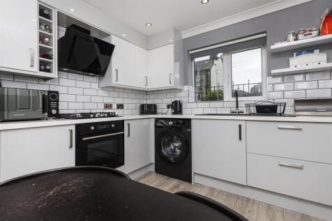 Bramleys Estate Agents - Holly Bank Road - Lindley