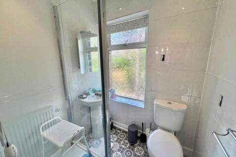 shower room.jpg