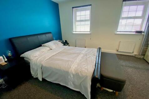 bed 1.jpg