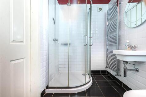 Bramleys Estate Agents - The Fairway - Fixby (18.)