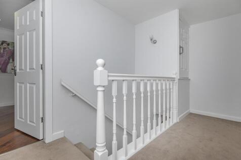 Bramleys Estate Agents - The Fairway - Fixby (58).
