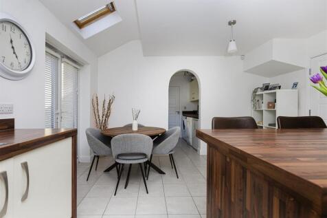 Bramleys Estate Agents - Wadsworth Fold - Lindley 