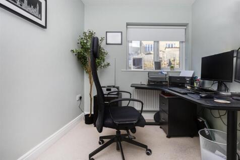 Bramleys Estate Agents - Wadsworth Fold - Lindley 