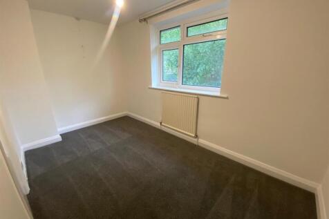SMALL BEDROOM 2.jpg