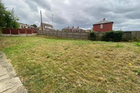 BACK GARDEN.jpg
