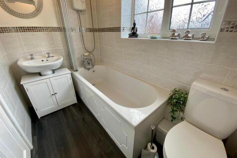 Bramleys Estate Agents - Park Lea - Bradley (16).j