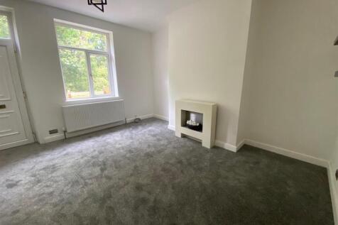 LIVING ROOM.jpg