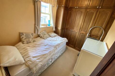 Bramleys Estate Agents - Kirby Row - Kirkheaton (4