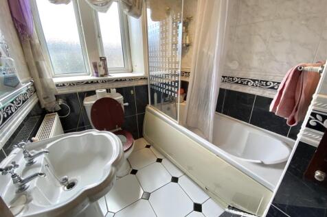 Bramleys Estate Agents - Kirby Row - Kirkheaton (3