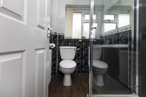 Bramleys Estate Agents - Elm Court - Kirkburton (9