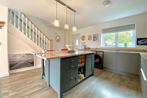 kitchen b.jpg