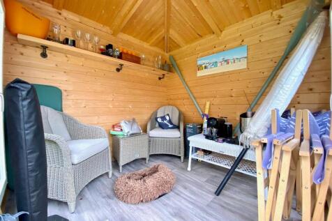 summerhouse.jpg