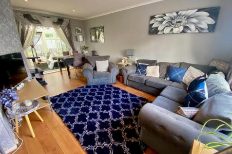 Bramleys Estate Agents - Wilton Avenue - Bradley (