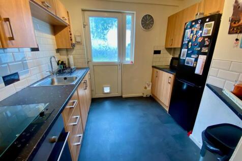Bramleys Estate Agents - Wilton Avenue - Bradley (