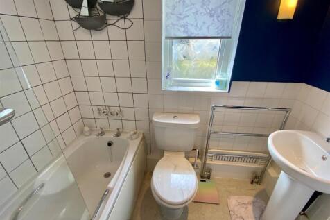 Bramleys Estate Agents - Wilton Avenue - Bradley (