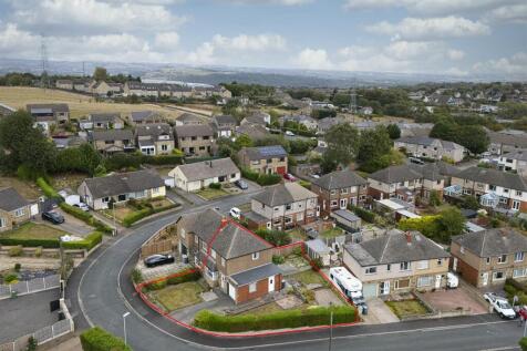 Bramleys Estate Agents - Weatherhill Crescent - Li