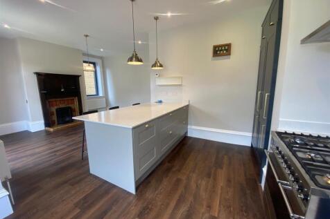 Dining kitchen