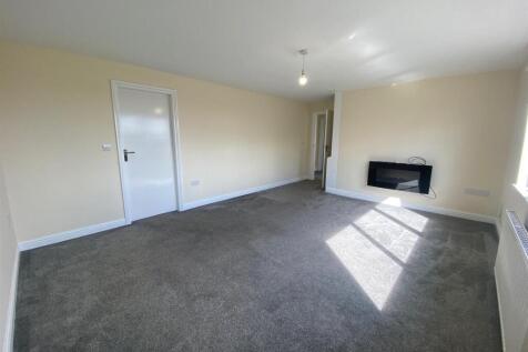 LOUNGE 1.jpg