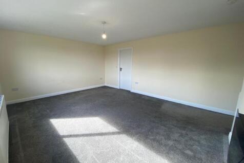 LOUNGE 2.jpg