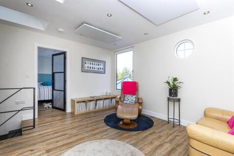 Bramleys Estate Agents - Cumberland Avenue - Fixby