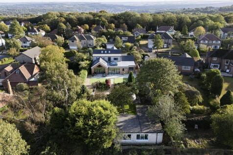 Bramleys Estate Agents - Cumberland Avenue - Fixby