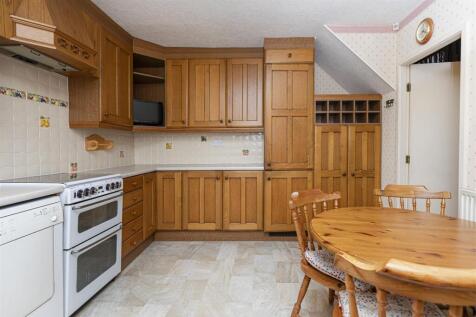 Bramleys Estate Agents - Beagle Avenue - Beaumont 