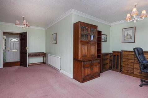 Bramleys Estate Agents - Beagle Avenue - Beaumont 