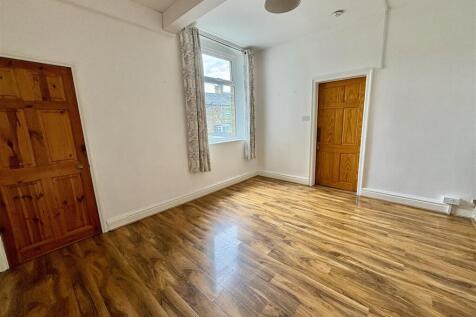Dining Room 1.jpg